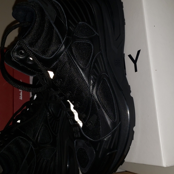 Givenchy sneakers - Picture 9 of 13